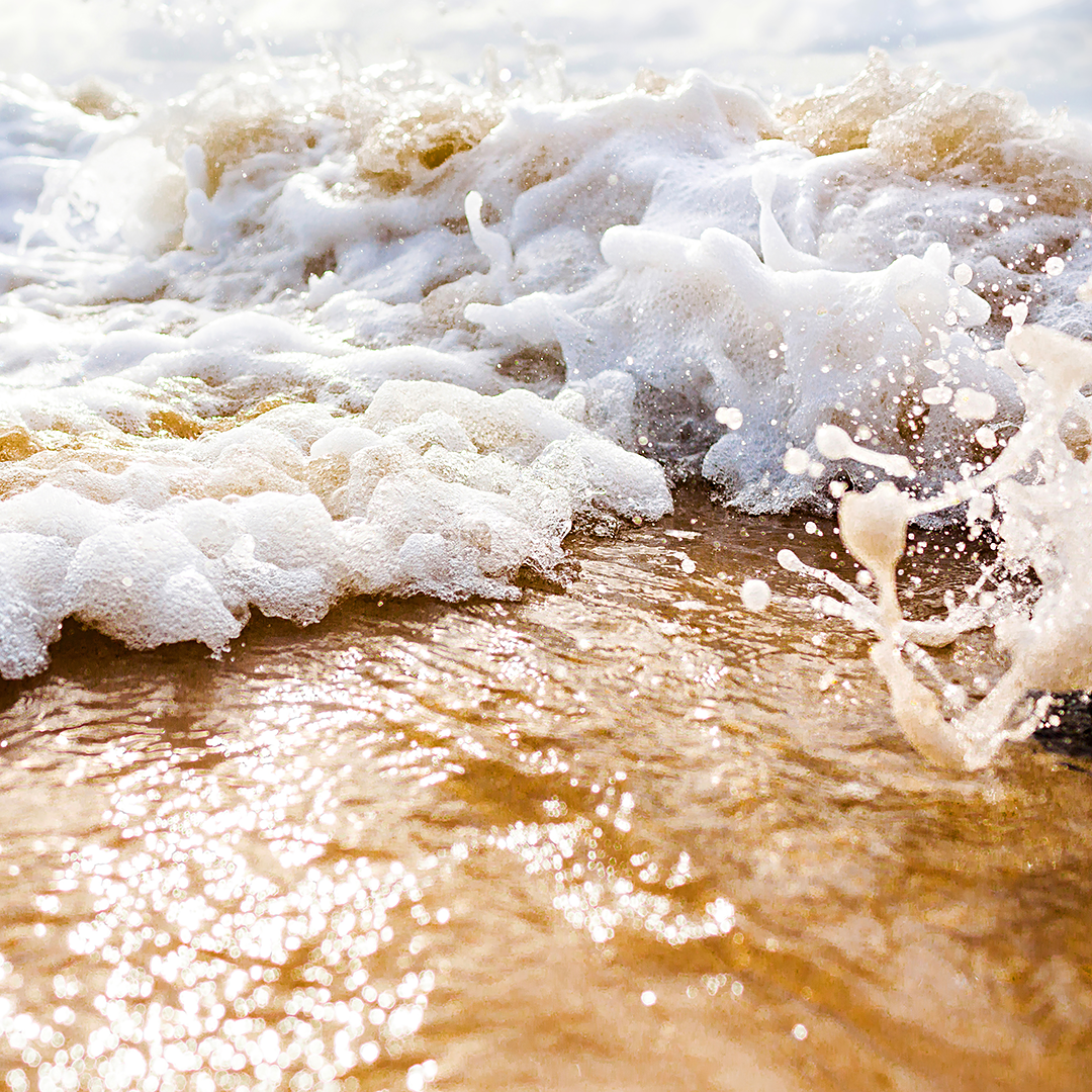 beach print / water photography / byron bay print